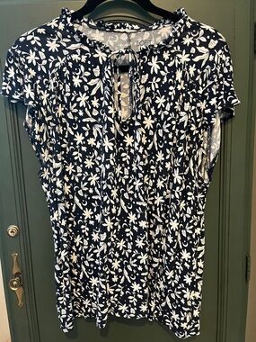 LOFT Navy & White Floral V-Neck Short Sleeve Top